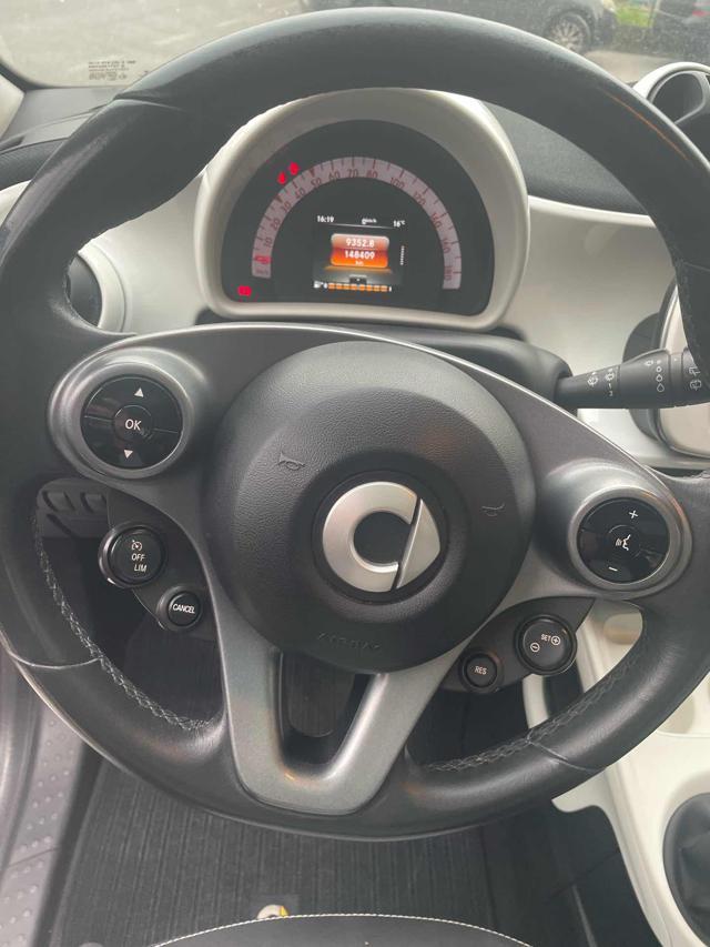 SMART ForFour 70 1.0 Passion