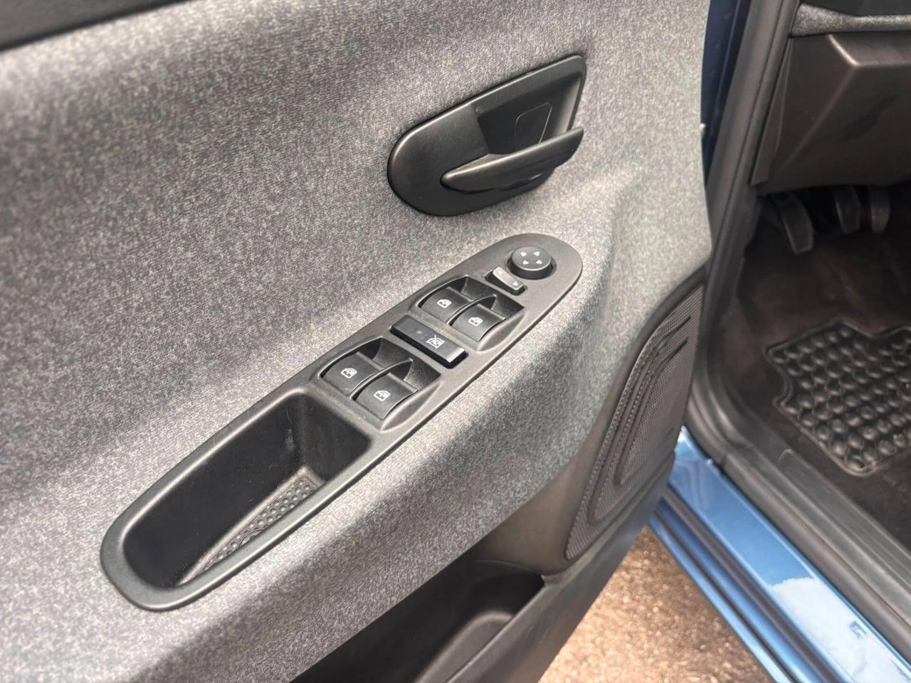 Lancia Ypsilon 1.0 FireFly 5 porte S&S Hybrid Silver Plus