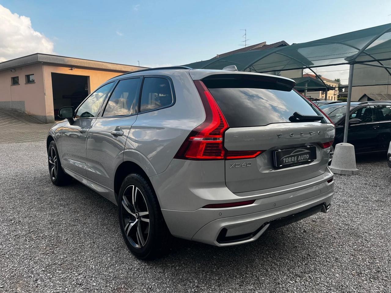 Volvo XC 60 XC60 B4 (d) AWD Geartronic R-design