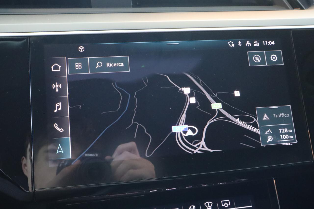 E Tron 55 408CV S-LINE QUATTRO HUD 360° MATRIX 21"