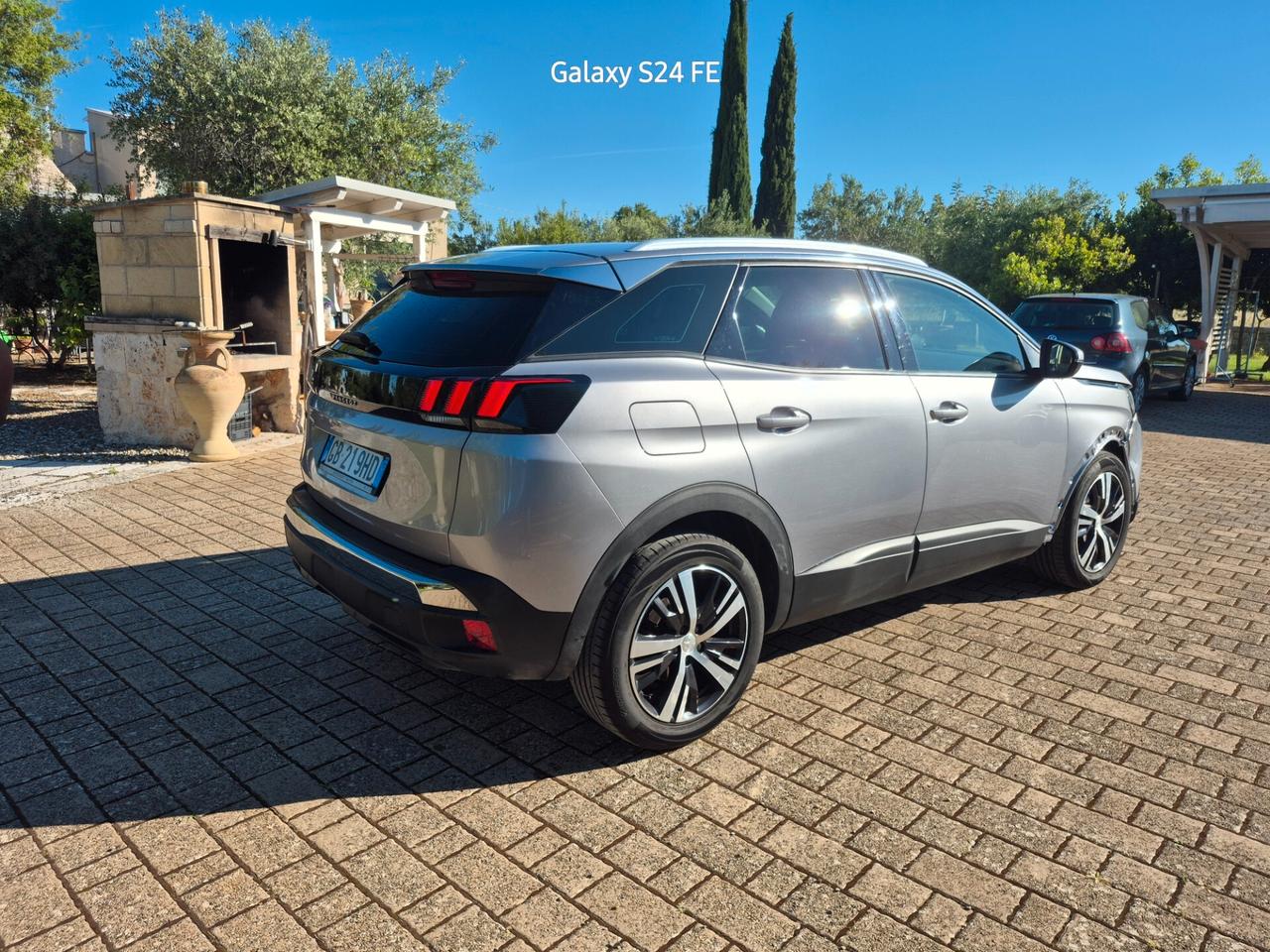 Peugeot 3008 BlueHDi 130 S&S EAT8 Allure