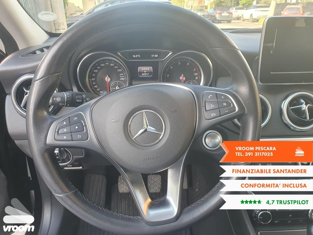 MERCEDES GLA 180 PREMIUM