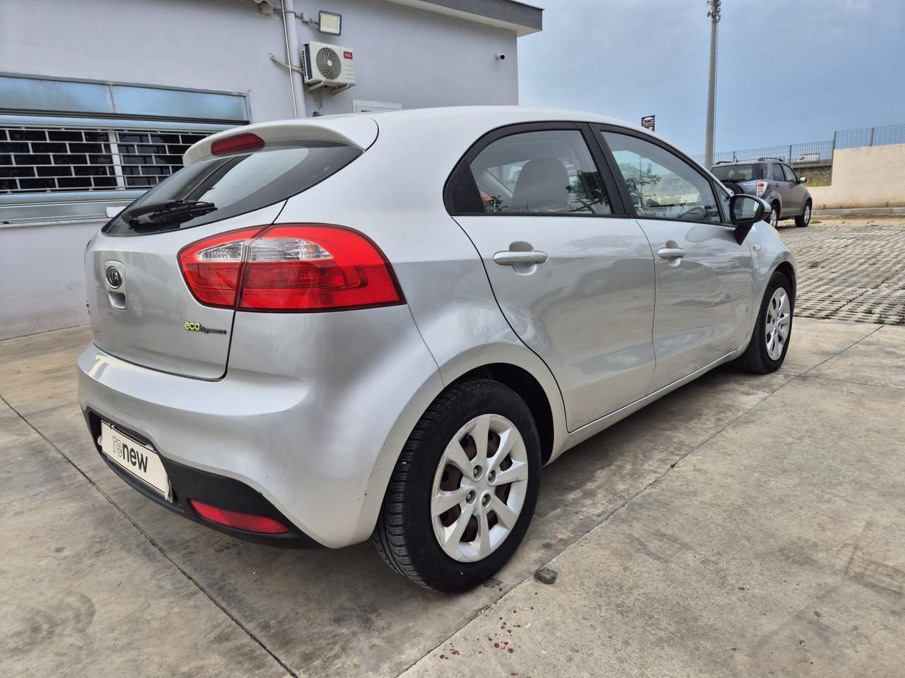 Kia Rio 1.1 CRDi WGT 5p. EX