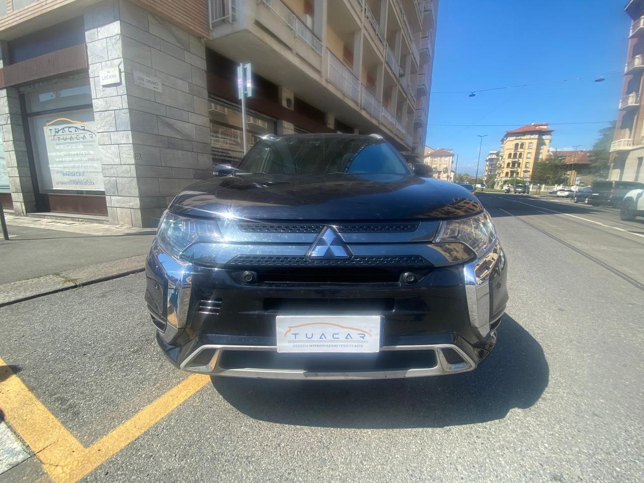 Mitsubishi Outlander 2.4 PHEV #50018