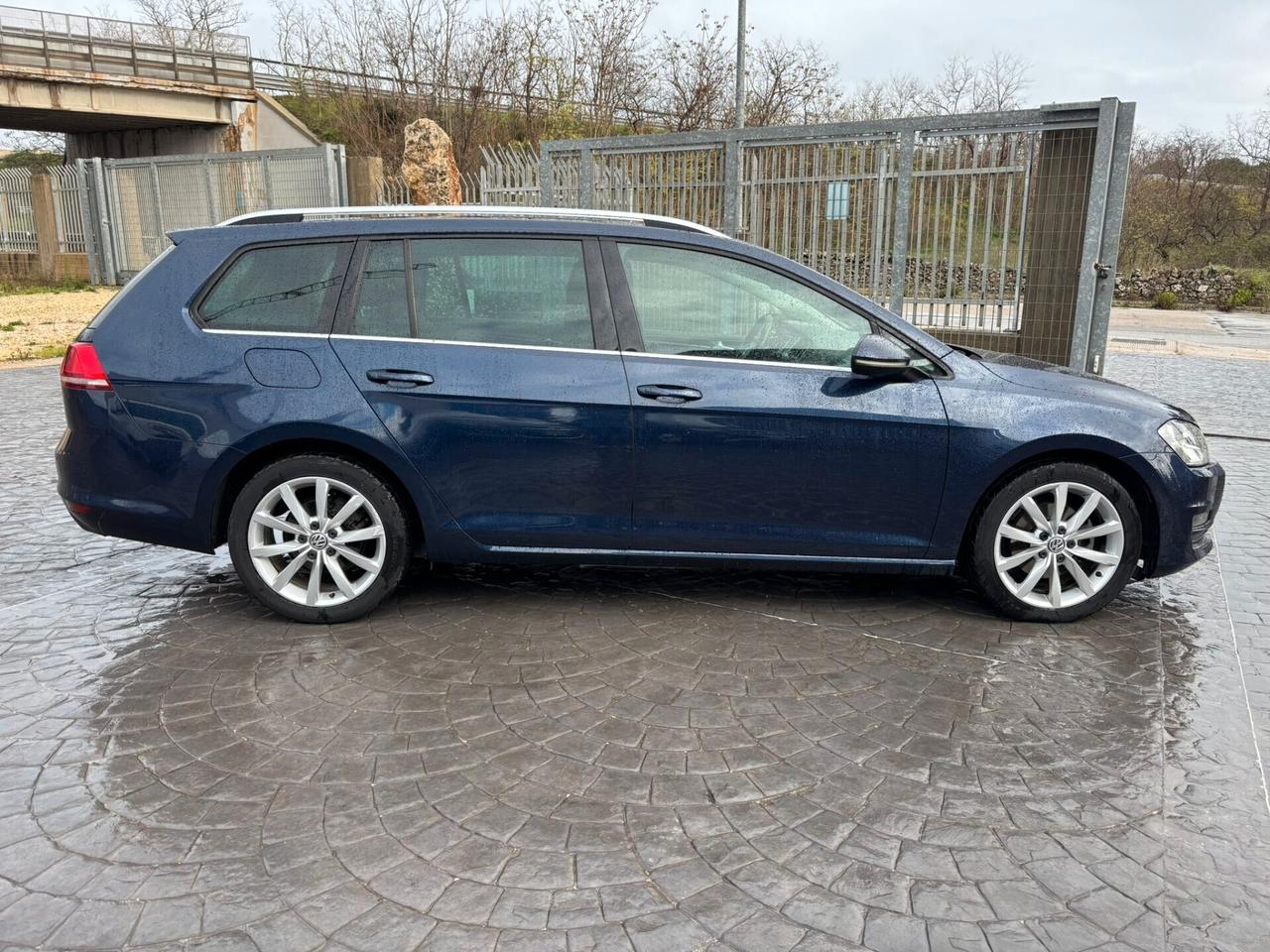 Volkswagen Golf Variant 1.6 TDI DSG Highline