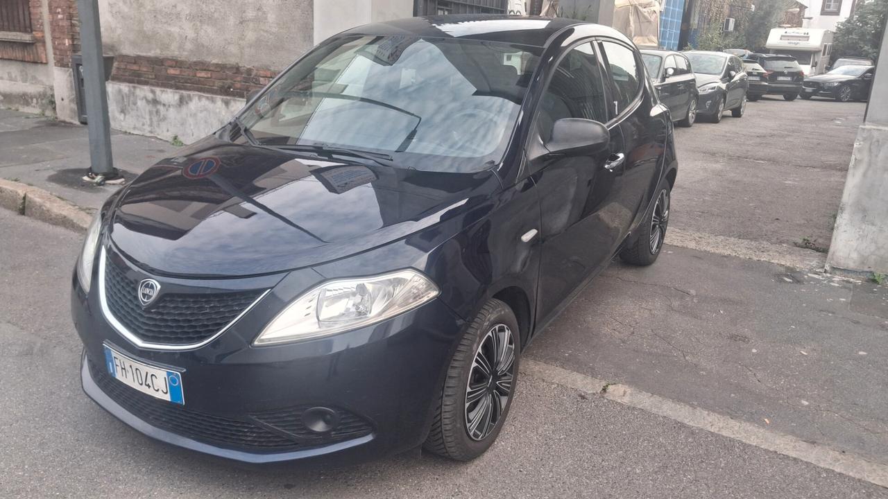 Lancia Ypsilon 1.2 GPL BOMBOLA 2029