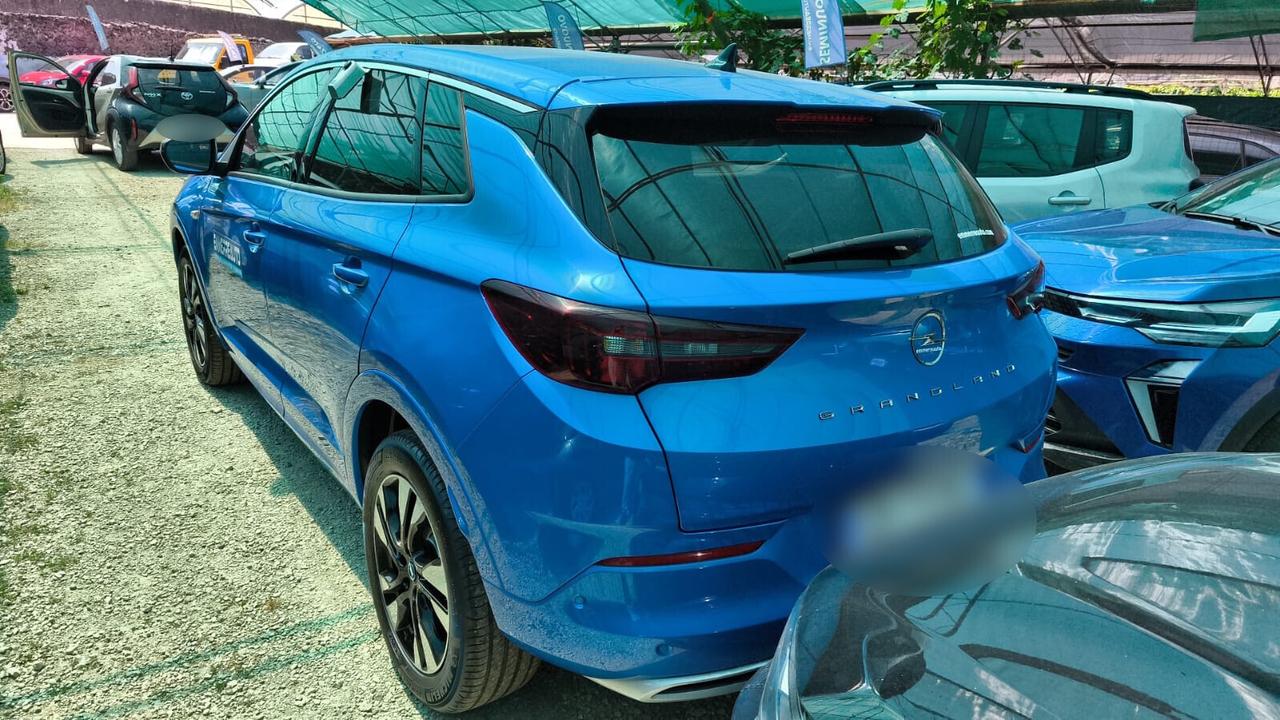 Opel Grandland 1.5 DIESEL ECOTEC CAMBIO AUTOMATICO 2023 KM0