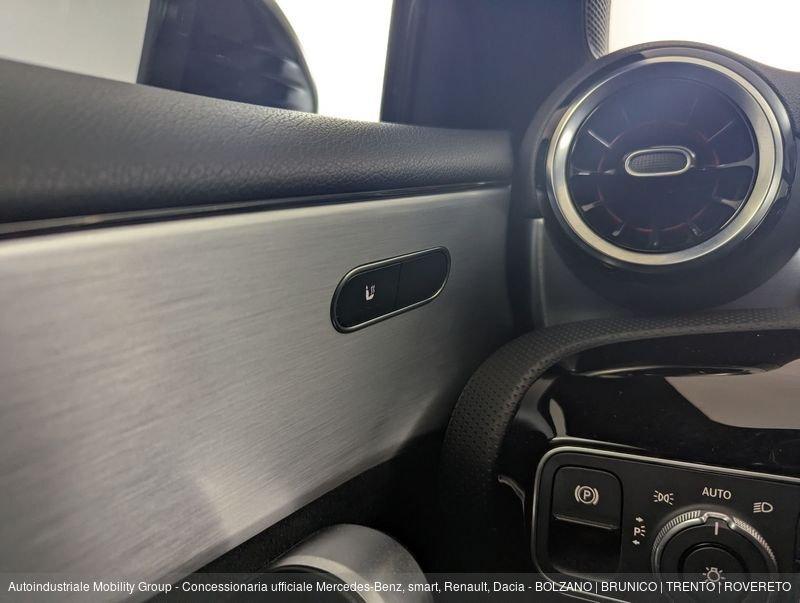 Mercedes-Benz Classe A 35 AMG 4MATIC PREMIUM AUTOMATIC
