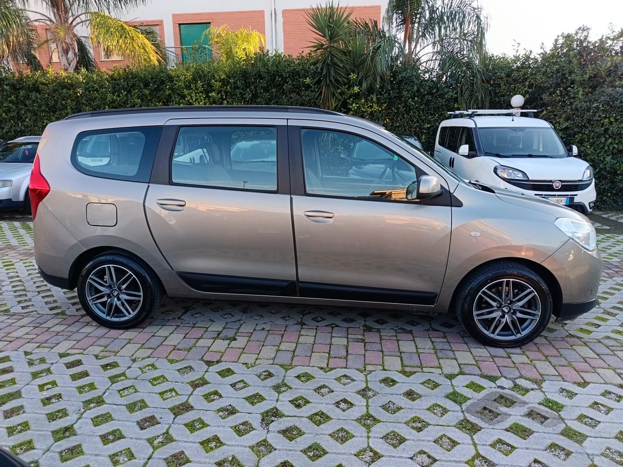 Dacia Lodgy 1.5 dCi 8V 110CV 5 posti Lauréate