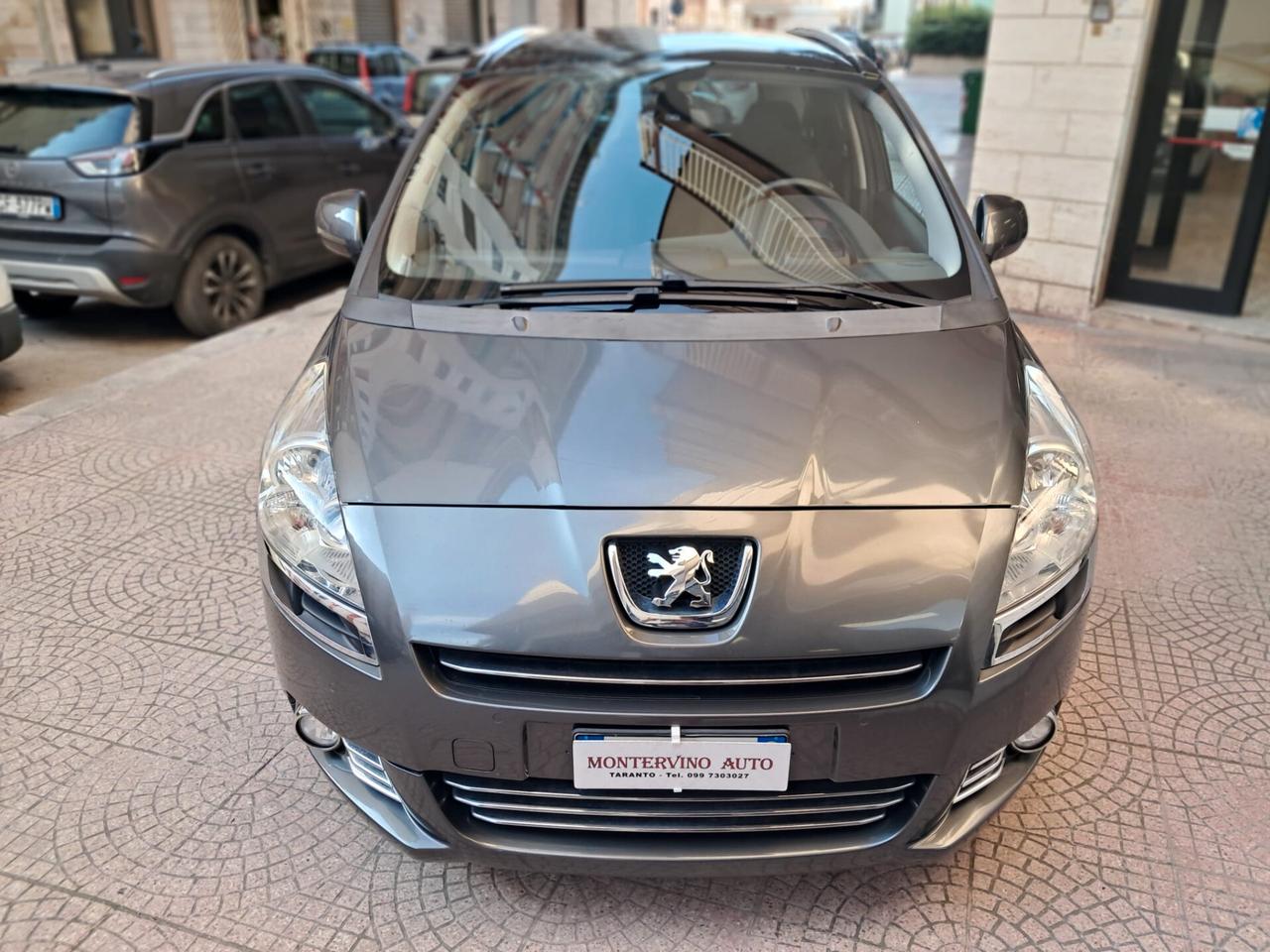PEUGEOT 5008 2.0 HDi 150CV Féline-TETTO+NAVY-Euro5290