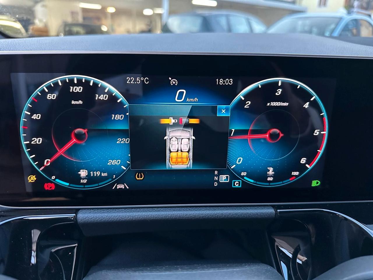 ELEGANZA DISARMANTE! B180 AMG STRAFULL/MOZZAFIATO