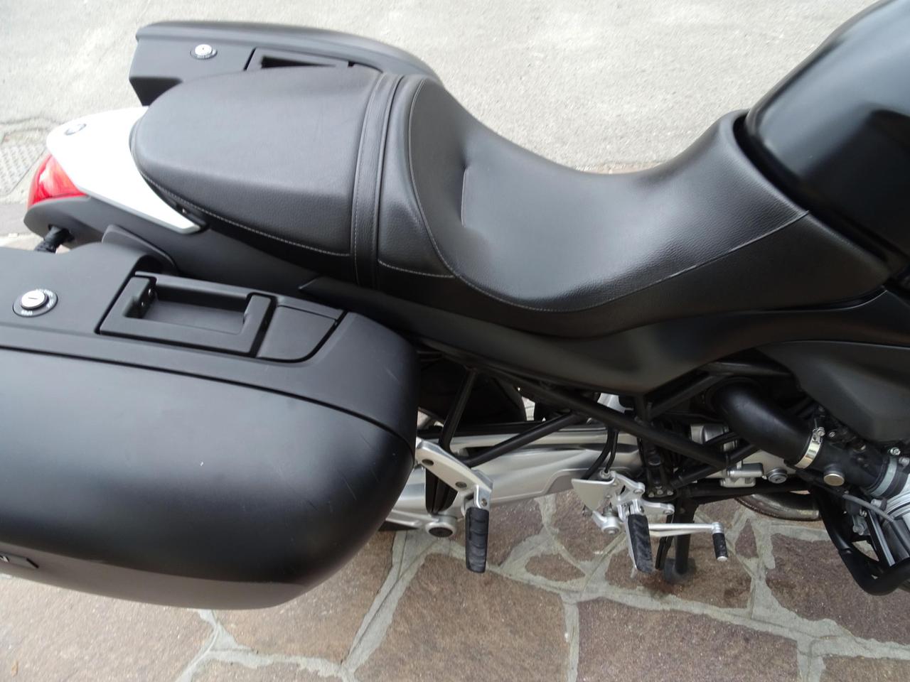 BMW R 1200 R ABS anno 2010