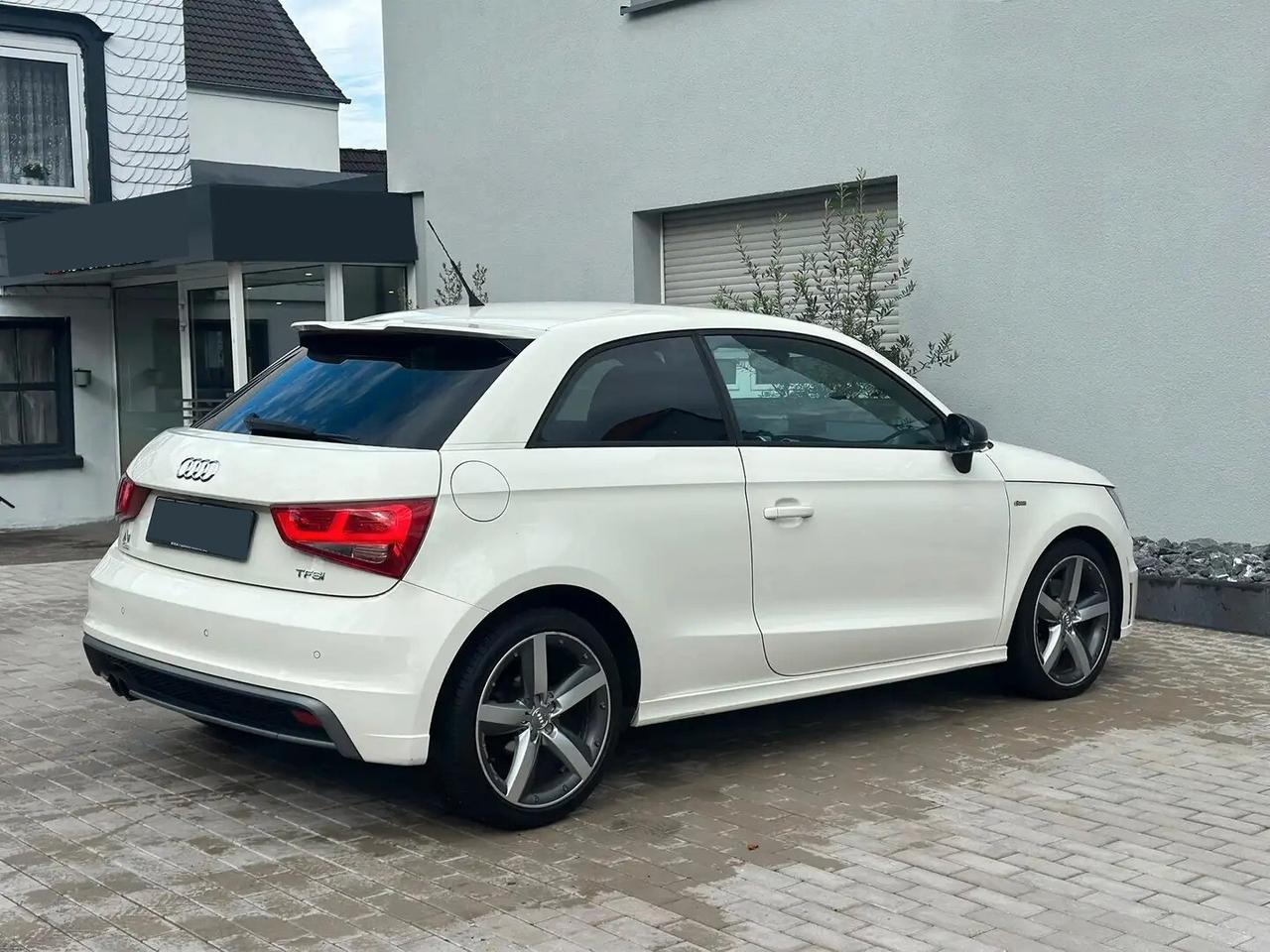 Audi A1 1.4 Tfsi 122cv S-Line