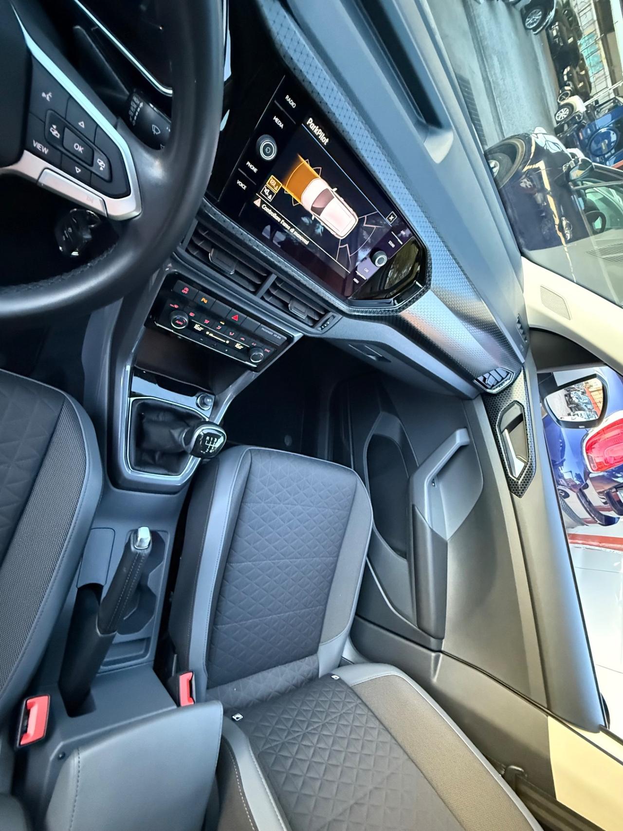 T-Cross 1.6 tdi Sport-unipro-rate-garanzia-permute