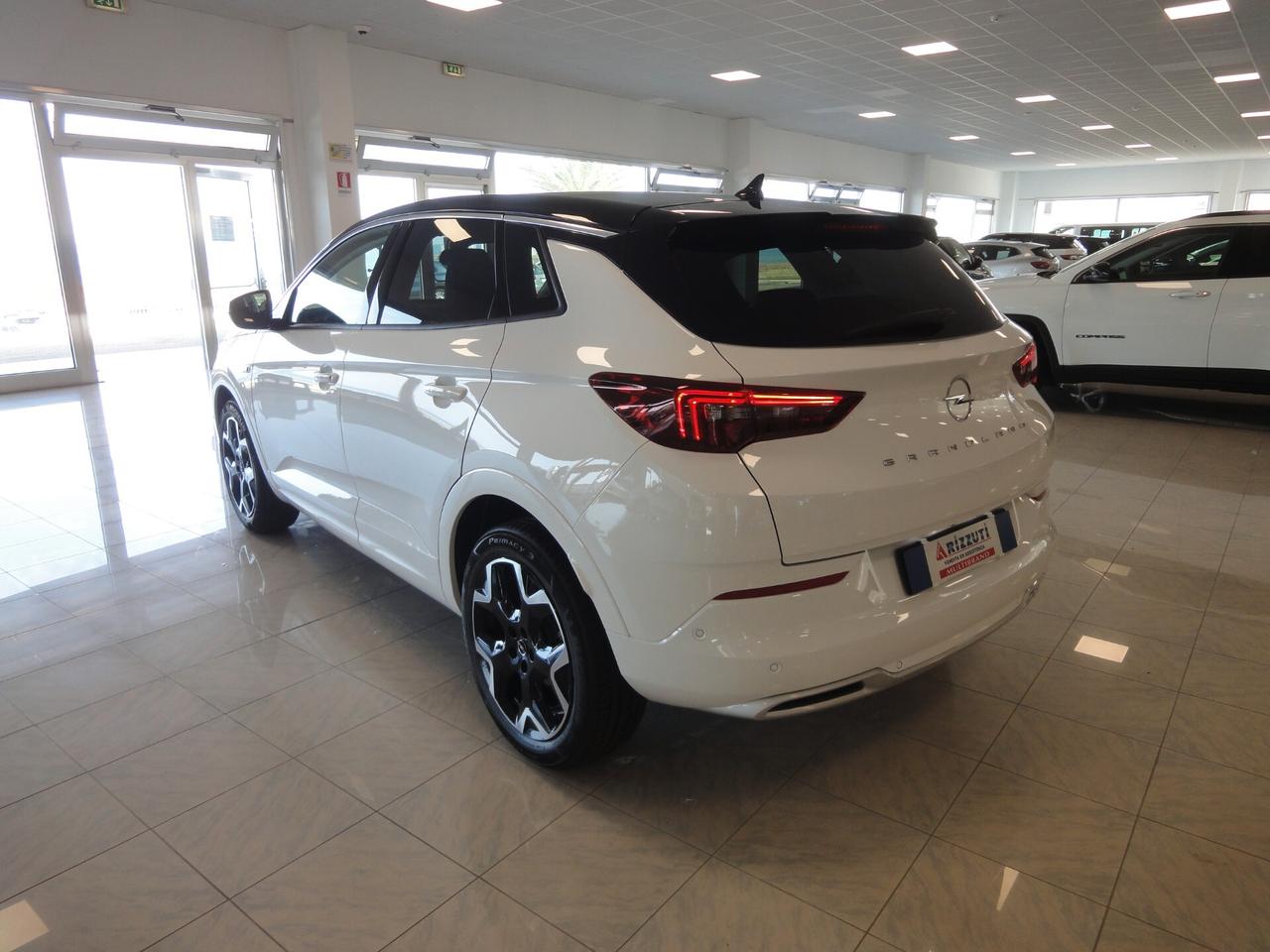 OPEL GRANDLAND ULTIMATE 1.5d 130cv/96kw AT8 Cambio Automatic - Fari Led Matrix - NAVY