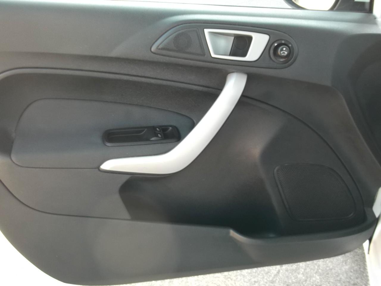 Ford Fiesta 1.4 GPL Neopatentati 2012