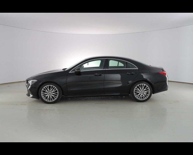 MERCEDES-BENZ CLA 180 d Automatic Premium