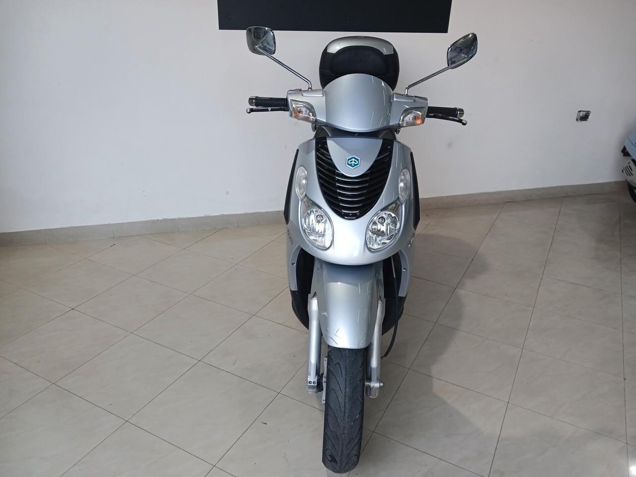 Piaggio Carnaby 125 CLASSIC