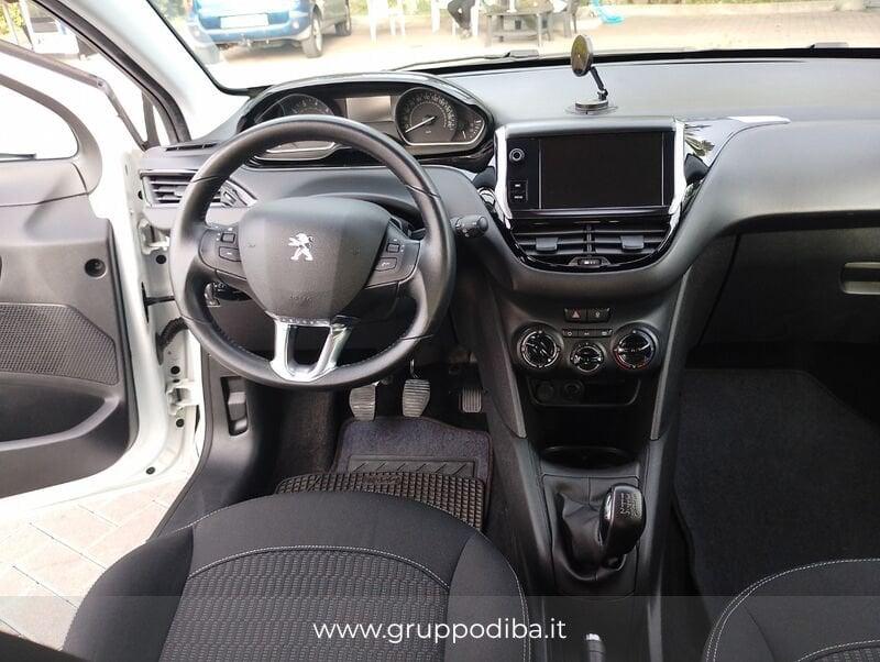 Peugeot 208 I 2015 Benzina 5p 1.2 puretech Active 82cv
