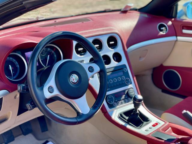 ALFA ROMEO Spider 2.2 JTS Exclusive