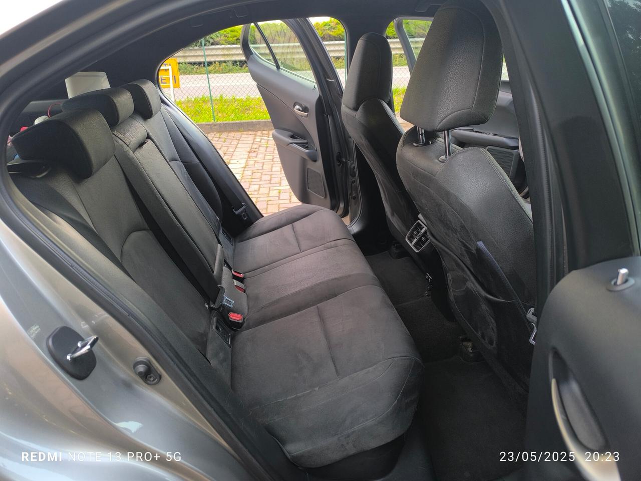 Lexus UX Hybrid Business Full Optional