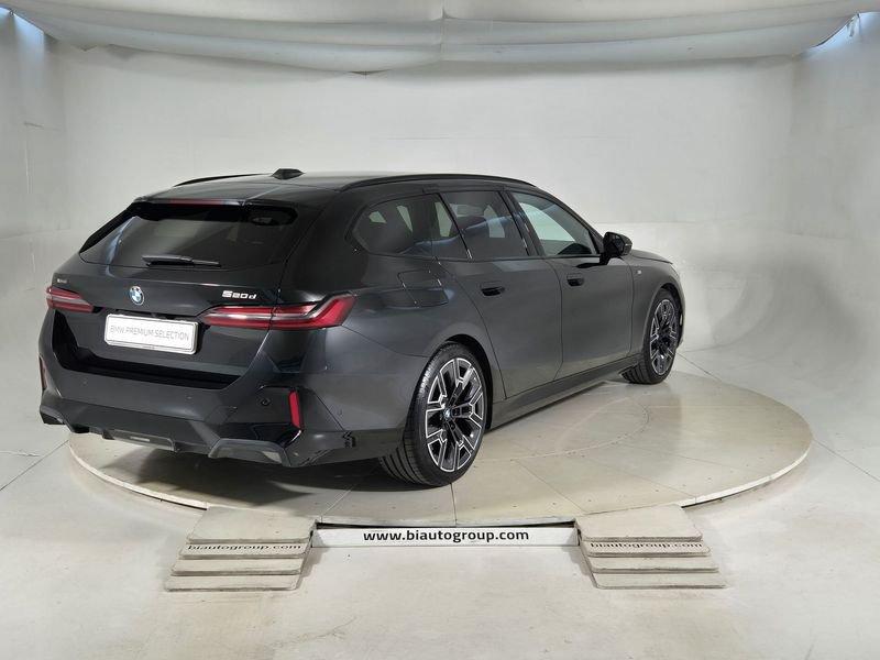 BMW Serie 5 Serie 5 G61 Touring 520d Touring 48V xdrive MSport Pro auto