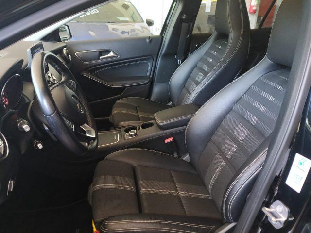 MERCEDES-BENZ GLA 200 d Automatic Premium