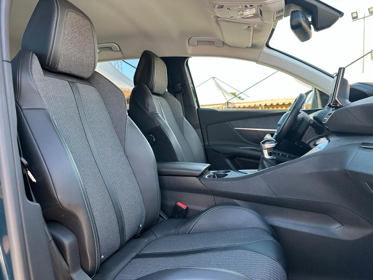 PEUGEOT 3008 1.5 BlueHDi 130 S&S Allure my20