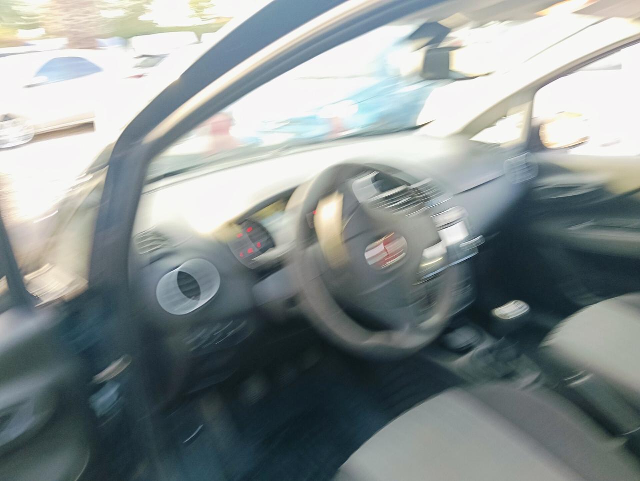 Fiat Punto 1.3 MJT II S&S 95 CV 5 porte Street