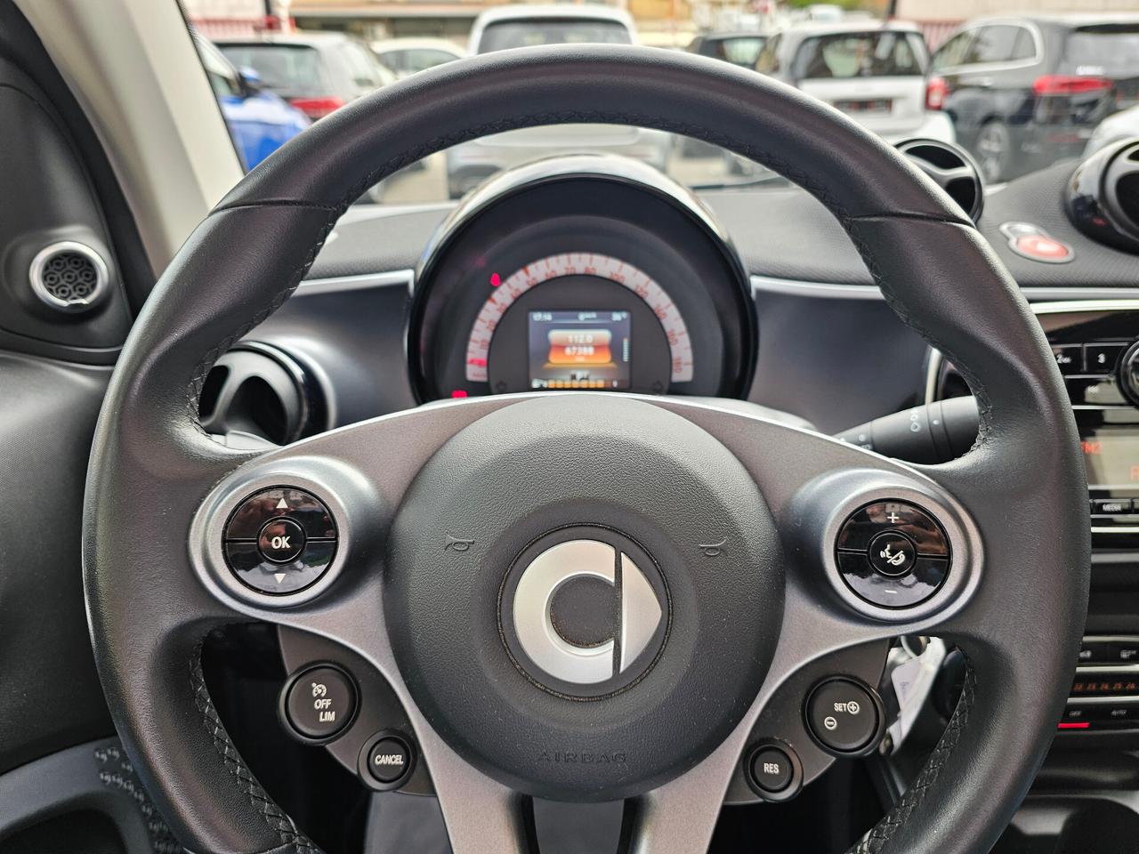 Smart ForTwo 90 0.9 T twinamic cabrio Passion TAGL UFF LED JBL BRACCIOLO