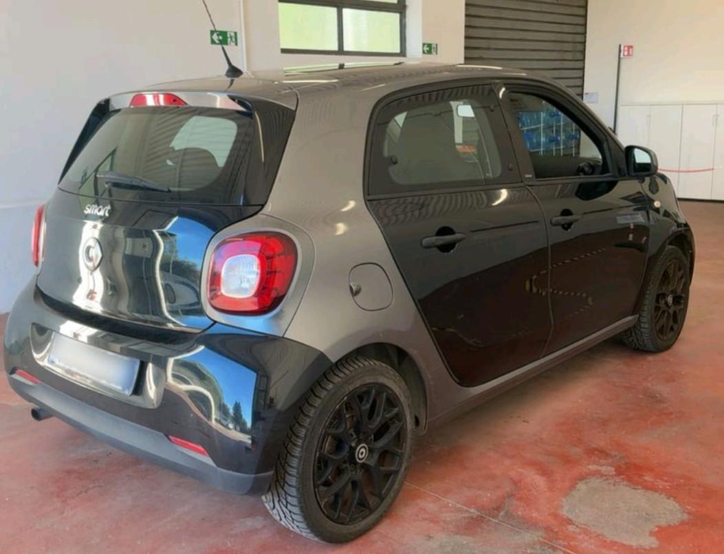 Smart forfour 0.9 t Passion 90cv twinamic - Cambio automatico