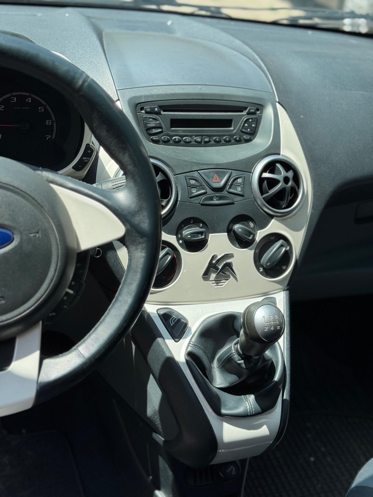 Ford Ka 1.2 8V 69CV Titanium