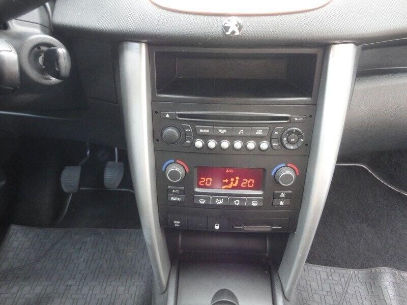 Peugeot 207 1.6 HDi 110CV 5p. XS