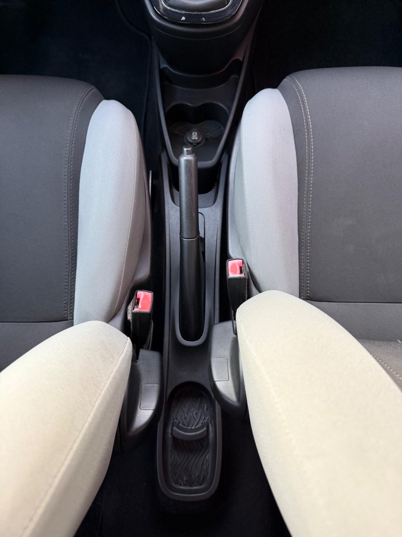 Lancia Ypsilon 85 CV 5 porte Metano Ecochic - Garanzia 12mesi