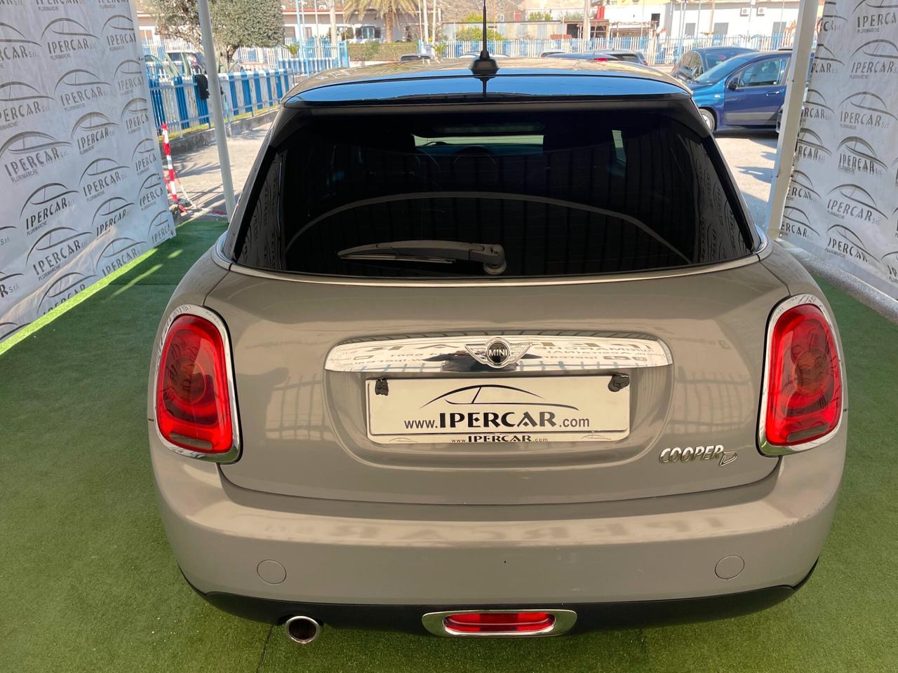 Mini 1.5 Cooper D Business cambio automatico