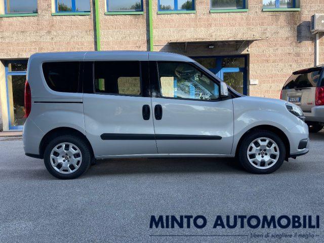 FIAT Doblo COMBI 1.6 MJT 120 CV LOUNGE AUTOCARRO 5 POSTI