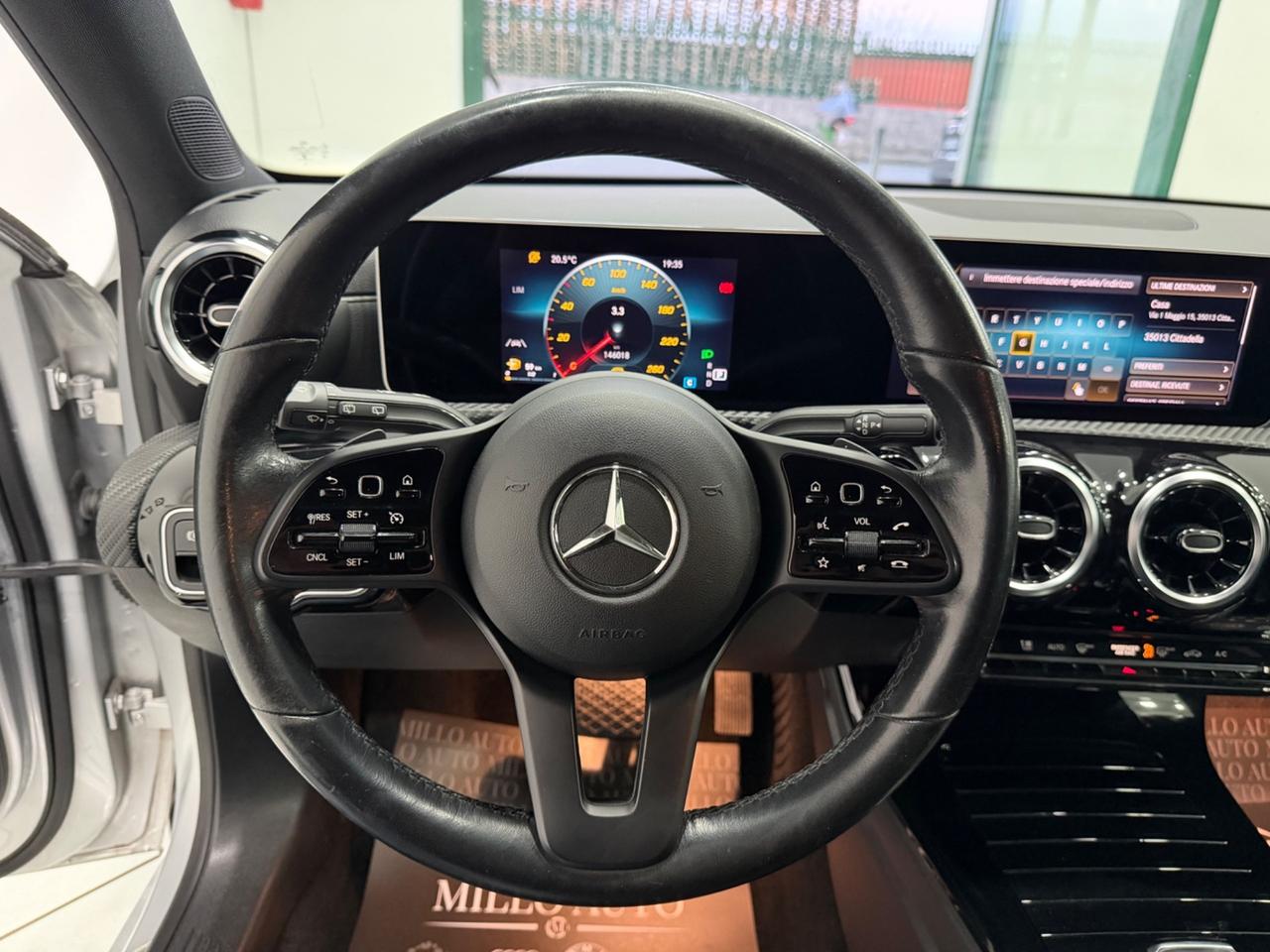 Mercedes-benz A 180 d Automatic Sport