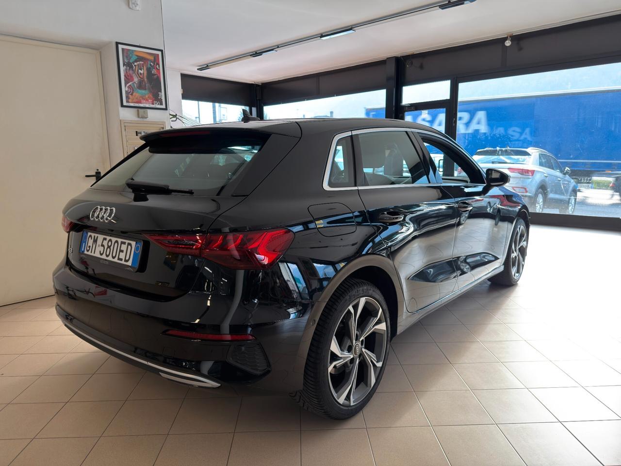 AUDI A3 S-Tronic S-Line 1.0cc 110Cv Automatica