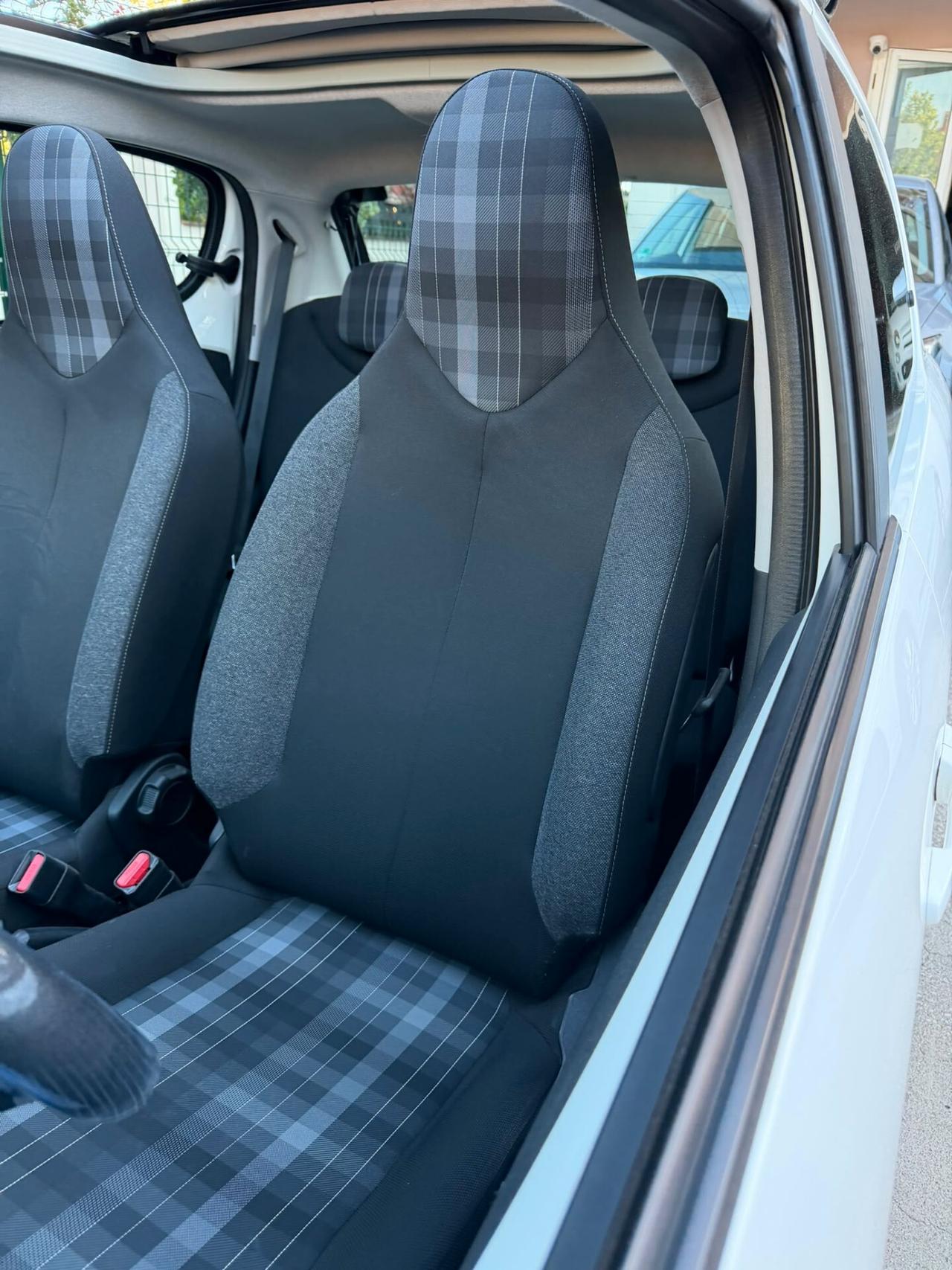 Peugeot 108 VTi 72 5 porte Allure