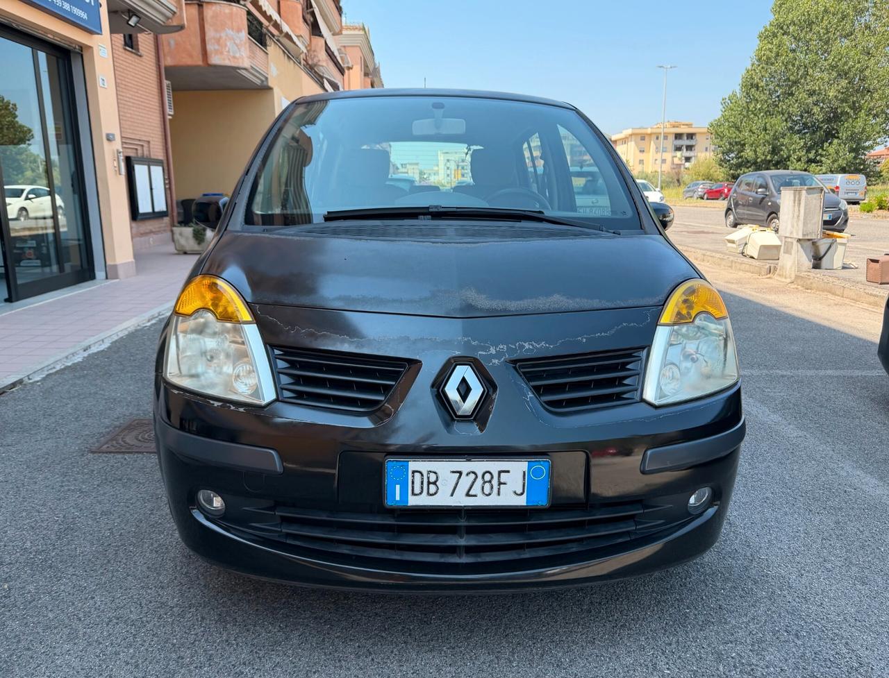 Renault Modus 1.2 16V Luxe Privilège