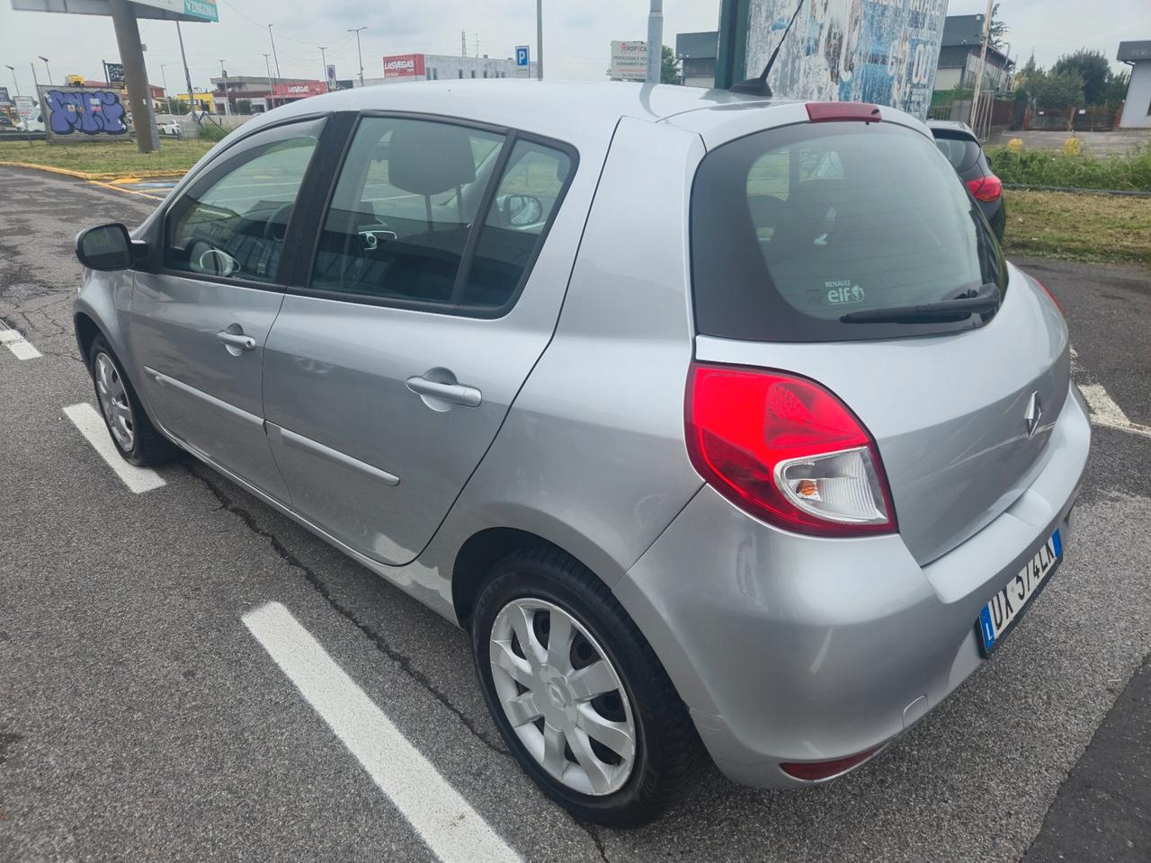Renault Clio 1.2 16V 5 porte Dynamique