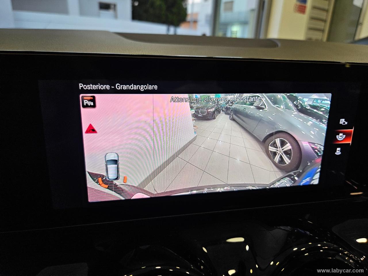 MERCEDES-BENZ GLA 180 d Automatic Business Extra