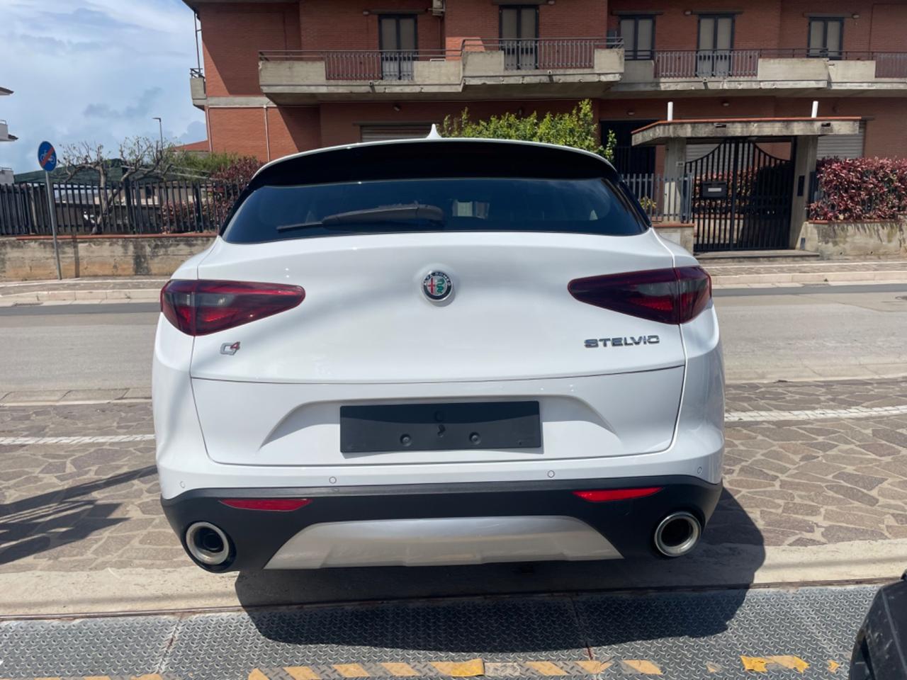 Alfa Romeo Stelvio 2.2 Turbodiesel 190 CV AT8 Q4 Business