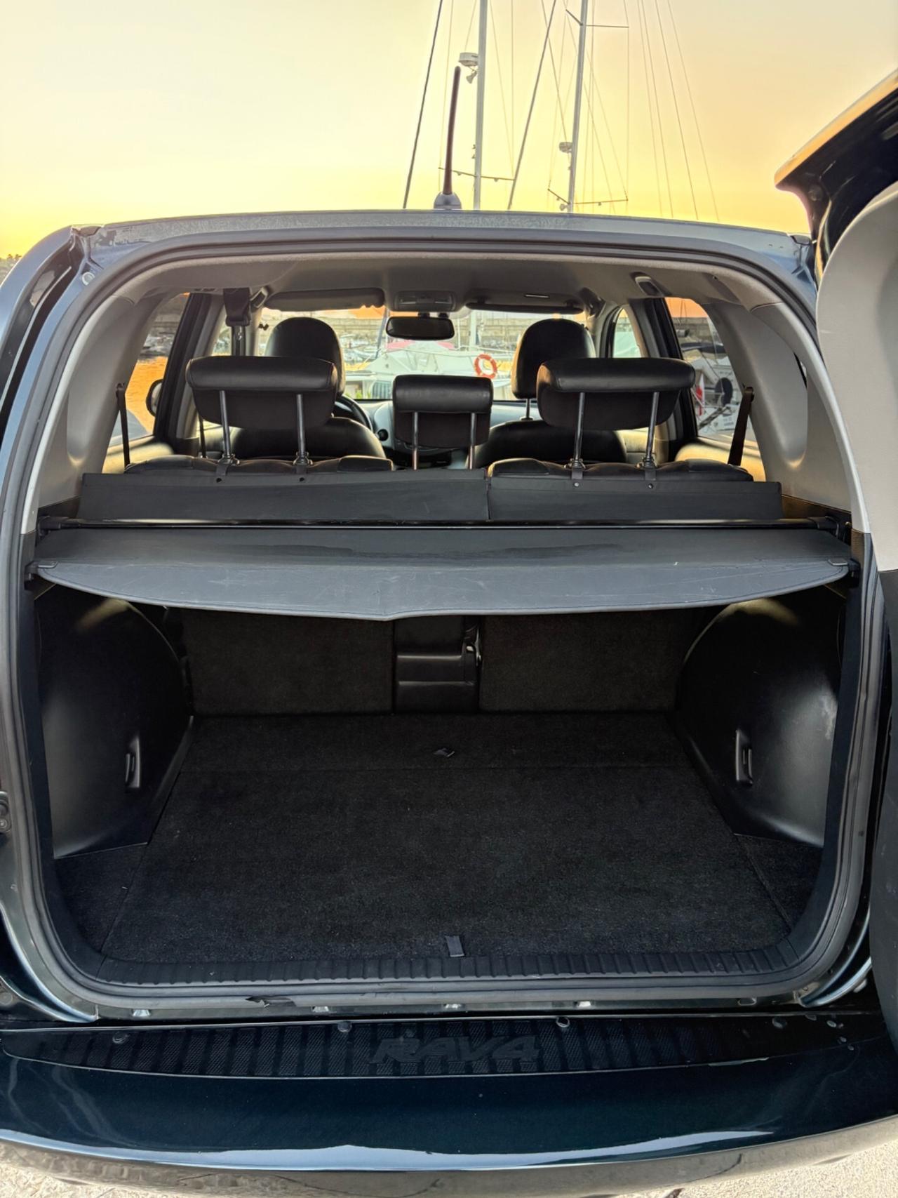 Toyota RAV 4 2.2 D-4D 150 CV ECCELLENTE