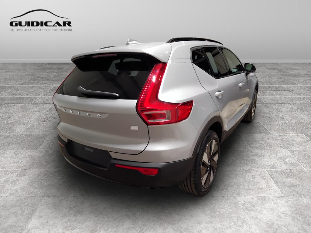 VOLVO XC40 Core Single Motor