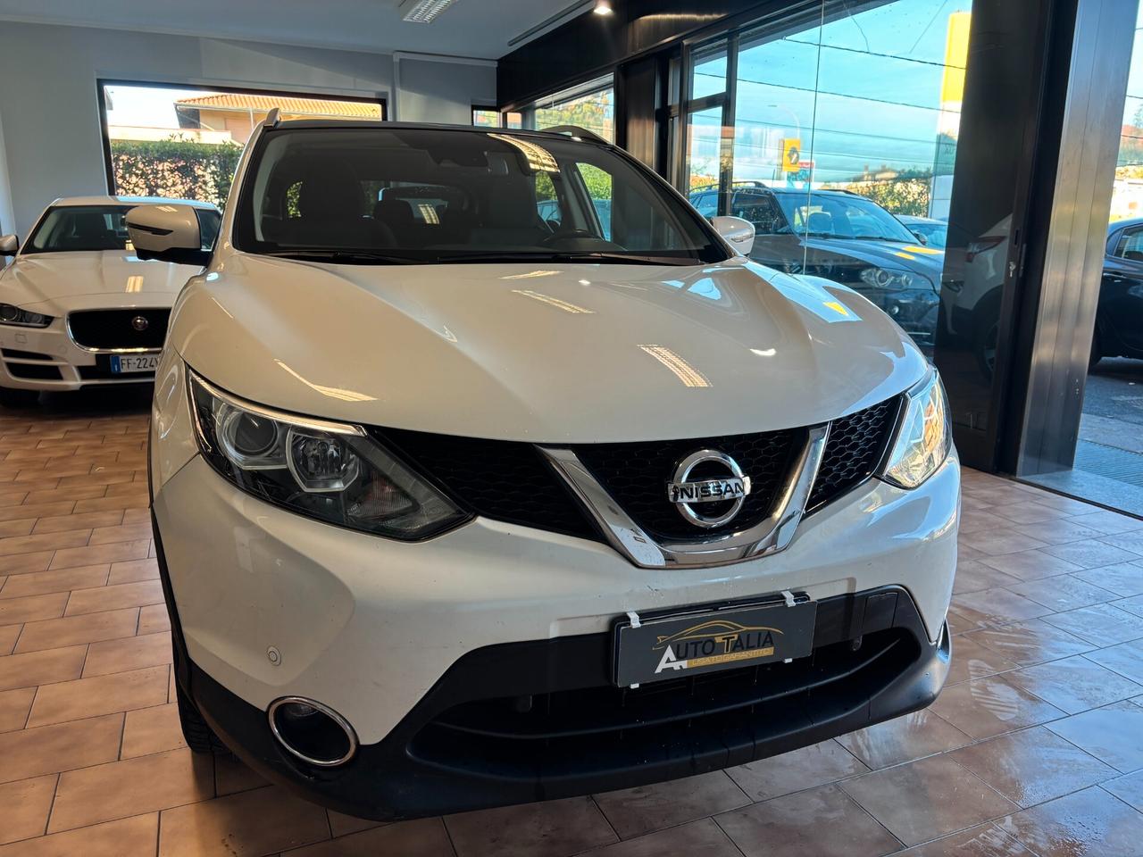 Nissan Qashqai 1.6 dci Tekna 2wd 130cv xtronic E6