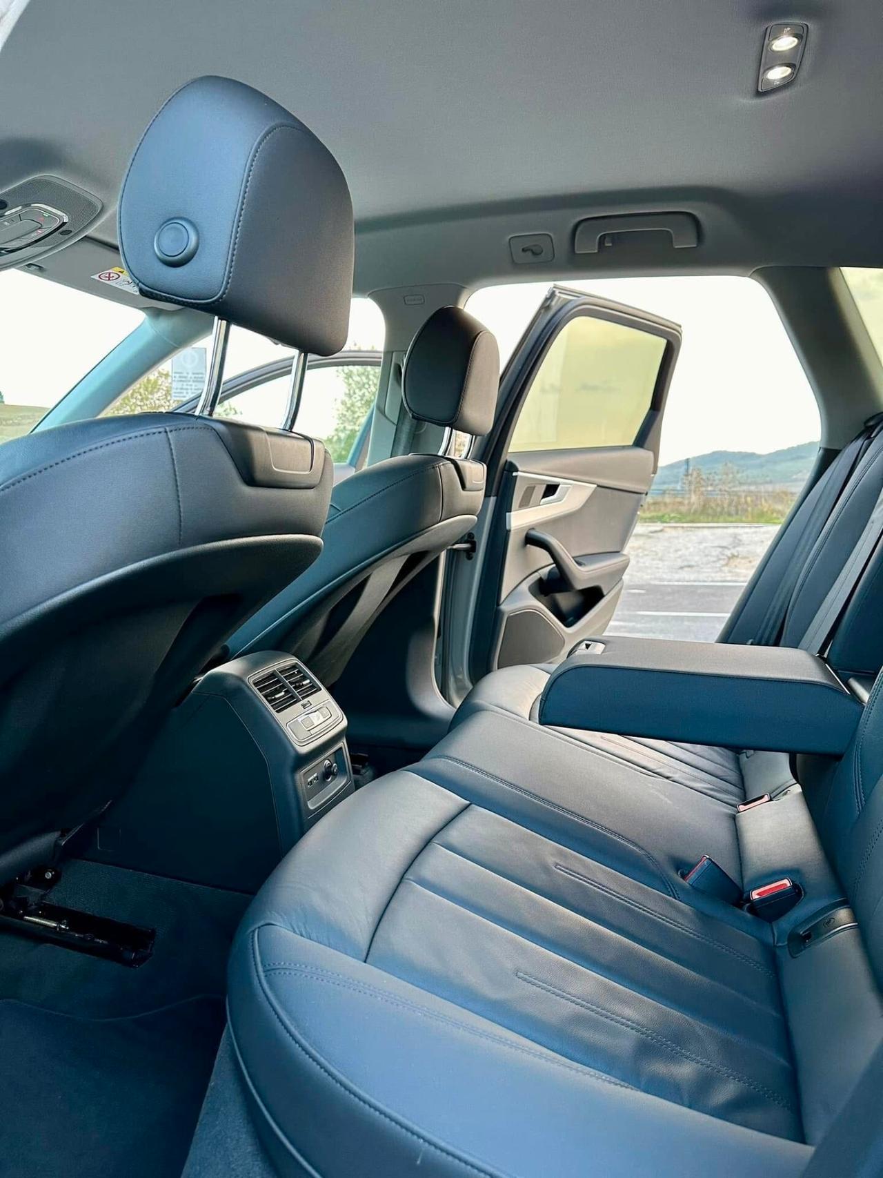 Audi A4 allroad 40 TDI 190 CV Identity Contrast