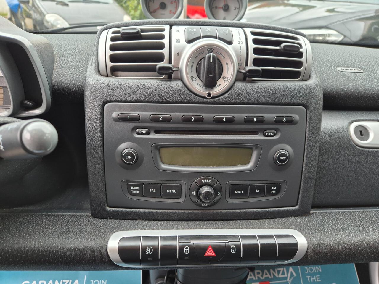 Smart ForTwo 800 33 kW coupé pure cdi