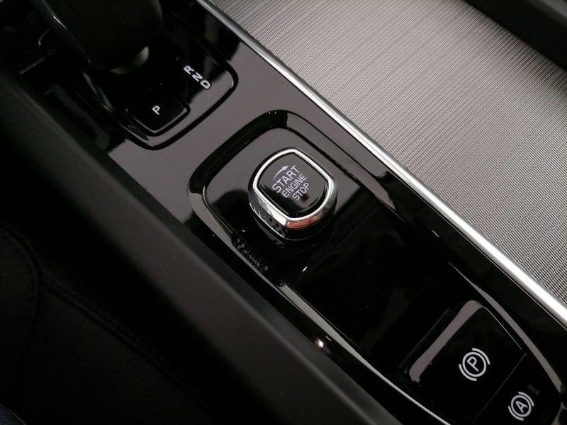 Volvo XC60 2.0 b4 Core auto