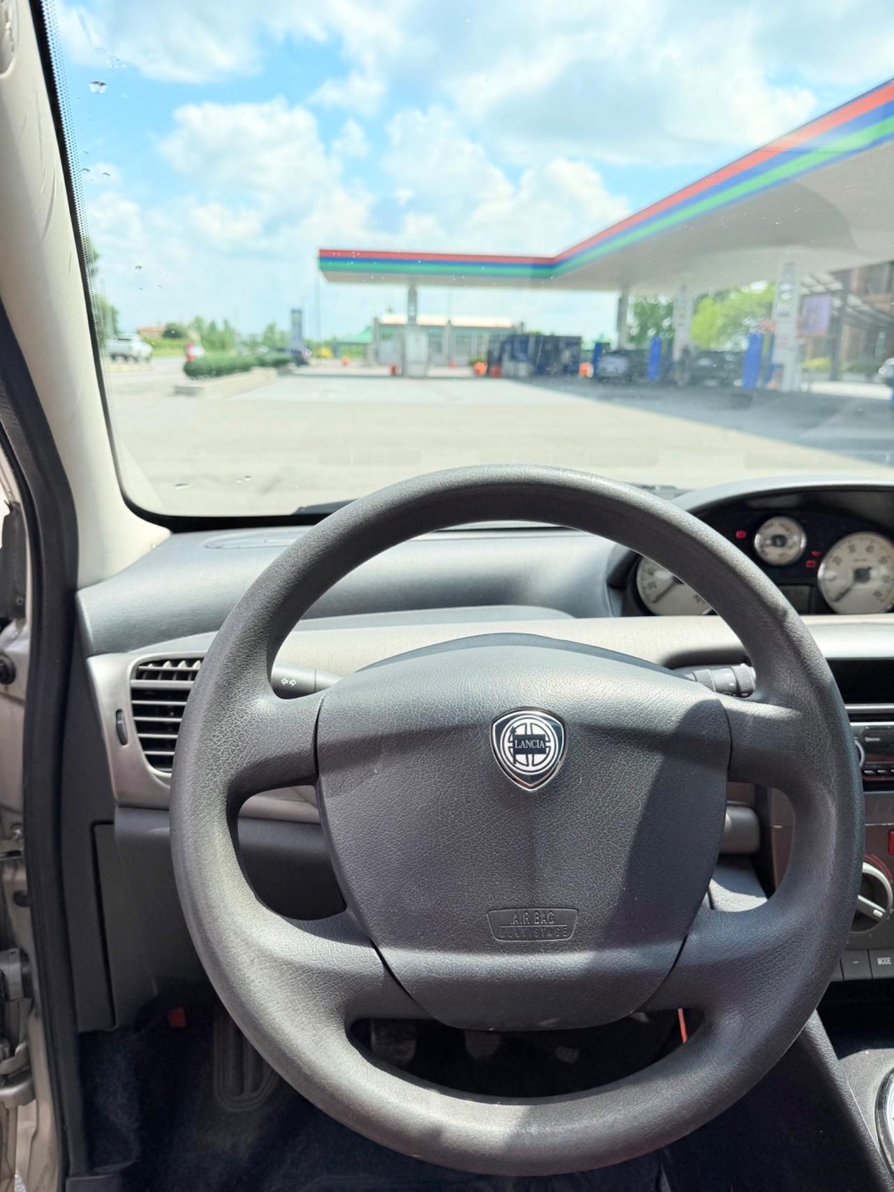 Lancia Ypsilon 1.2